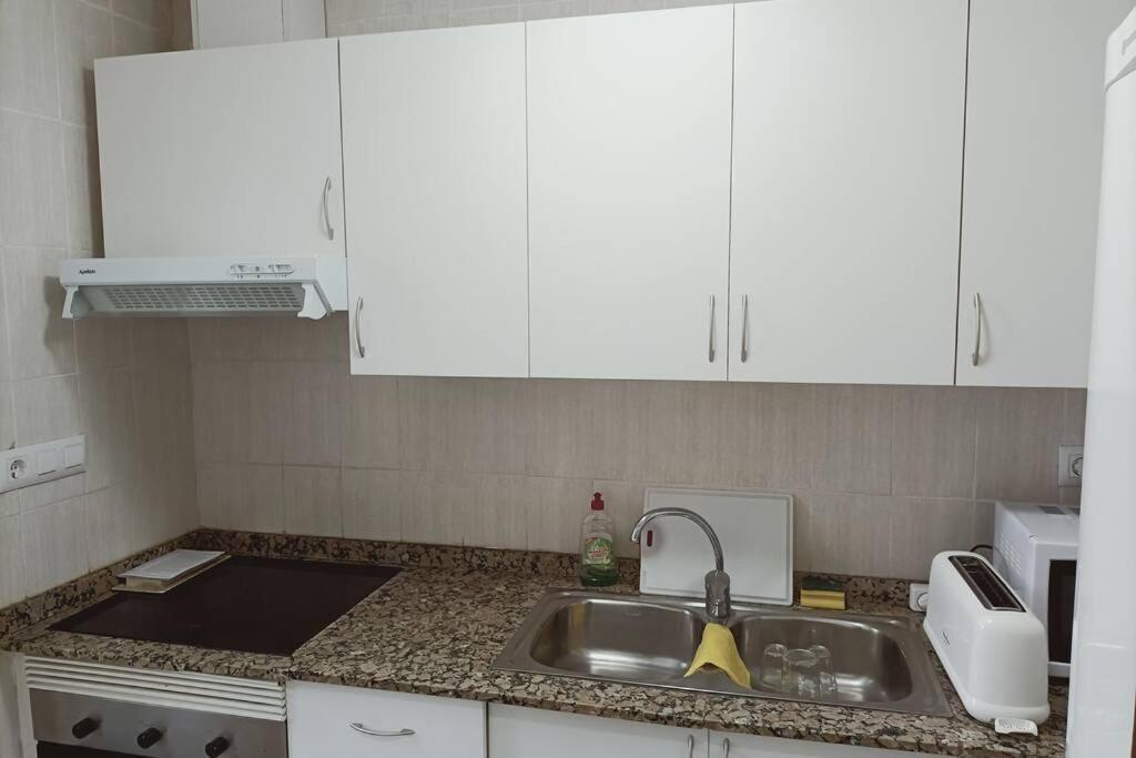 2 Bedroom Townhouse In Beautiful Gated Complex Бенидорм Экстерьер фото